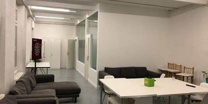 Coworking Spaces - Brandenburg Süd - 3. OG - #office #teams #space #startup #bigroom - skalitzer33 rent-a-desk 